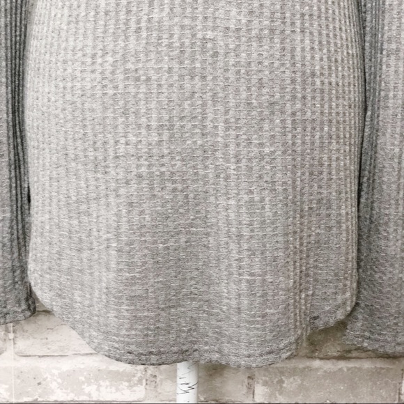 CHASER Gray Waffle Knit Longsleeve Tunic Top with Criss Cross Low Back Medium - Picture 12 of 15